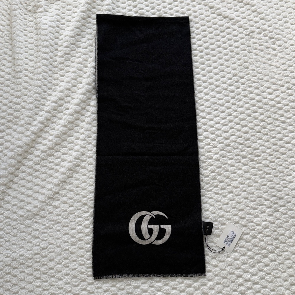 Gucci 100% Wool Running Snake Scarf-452388-Authentic-NWT - Picture 3 of 10
